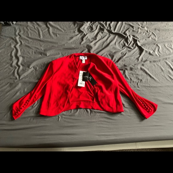 Red women’s half blazer/ cover-up - Picture 3 of 7